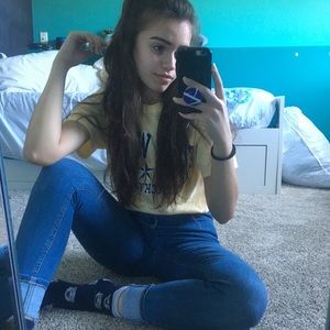 Meet your Posher, Haley